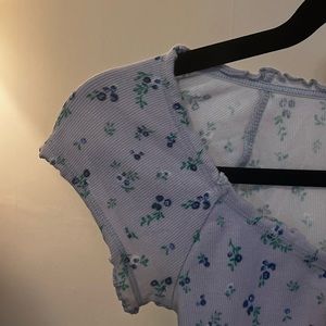 light purple XS pacsun me to we crop top